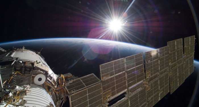   Kosmonauten finden 131 mit Korrosion befallene Stellen auf der ISS  