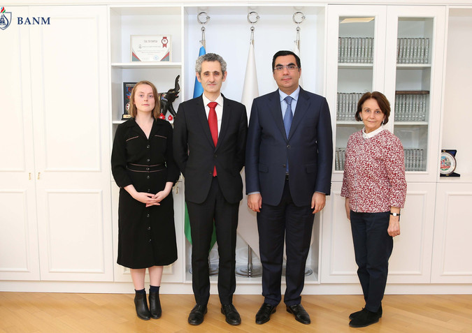   El rector azerbaiyano se reúne con el embajador de Francia en Azerbaiyán  