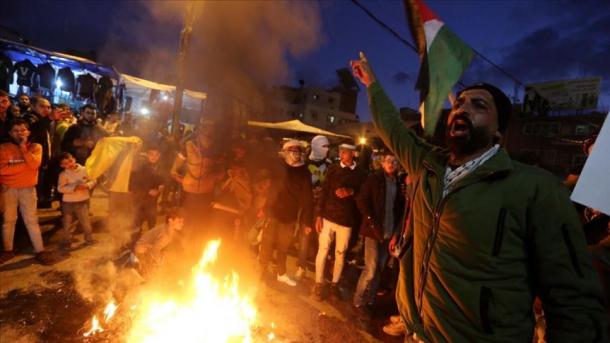 Protestas estallan en Palestina y Jordania contra plan de paz de Trump