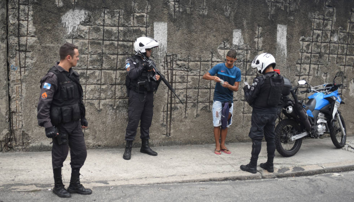 Las muertes por la policía y el descenso de asesinatos baten récords en Río de Janeiro