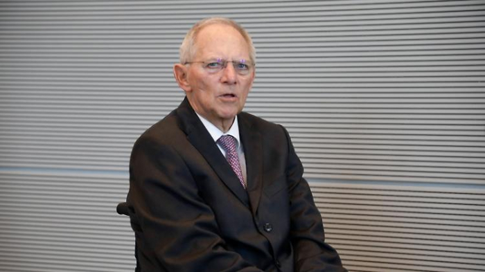 Schäuble will mehr militärisches Engagement