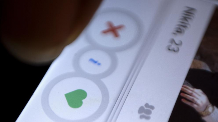 Investigan a Tinder y otras ‘apps’ de citas por permitir que menores y agresores sexuales utilicen sus servicios