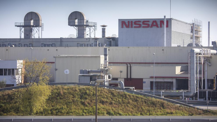 Los sindicatos de Nissan temen la pérdida de otro modelo en la Zona Franca