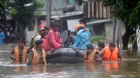 53 قتيلاً في فيضانات جاكرتا وهروب حوالي نصف مليون من بيوتهم