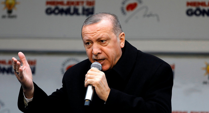 أردوغان يهدد حفتر بـ"تلقينه درسا" في حال واصل هجومه على طرابلس
