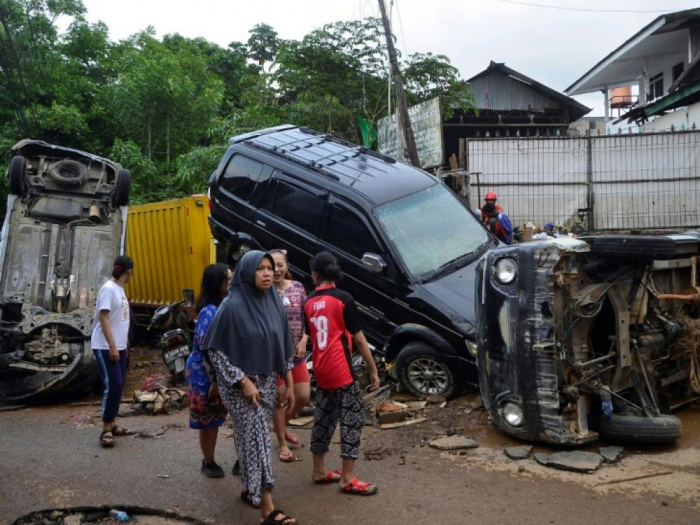 Inondations en Indonésie: au moins 43 morts, des disparus toujours recherchés