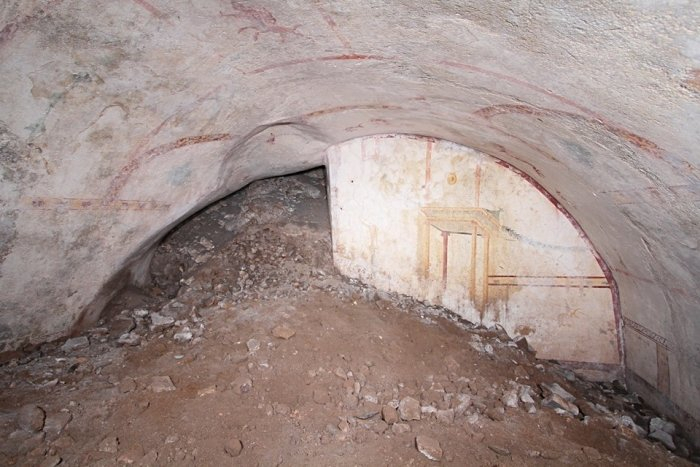 Hidden underground chamber has been found in the palace of Emperor Nero  