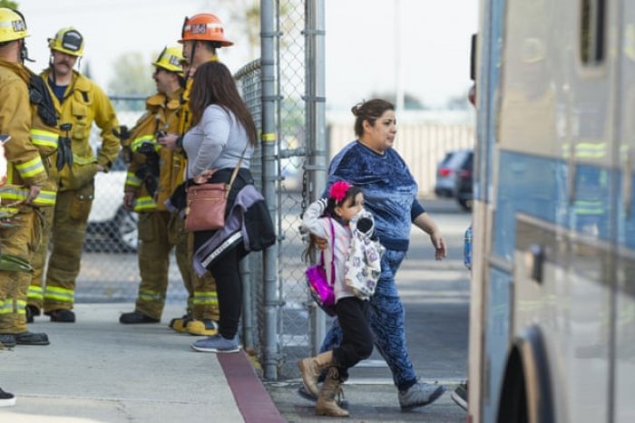 Plane dumps fuel on Los Angeles schools before emergency landing
