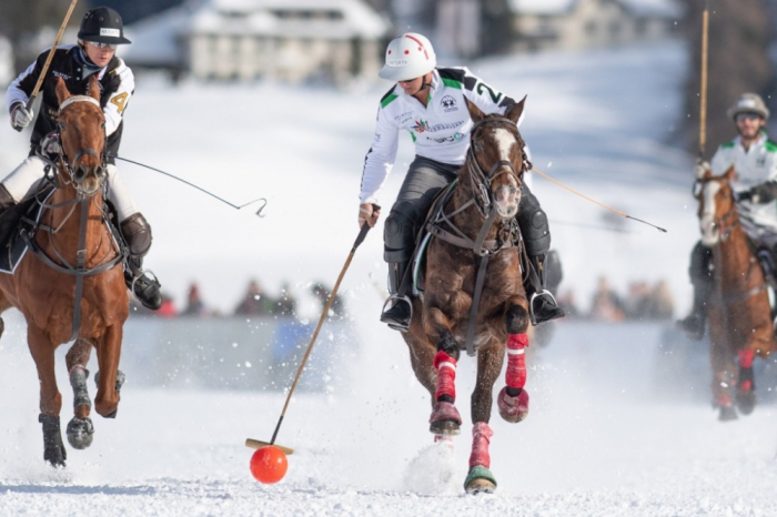   Equipo azerbaiyano participará en el torneo de la Copa Mundial de Polo sobre Nieve en Suiza  