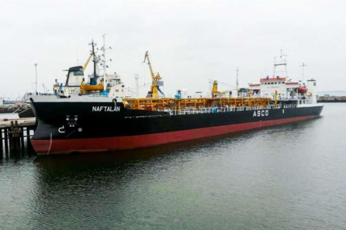 “Naftalan” tankeri əsaslı təmir olunub-    Fotolar    