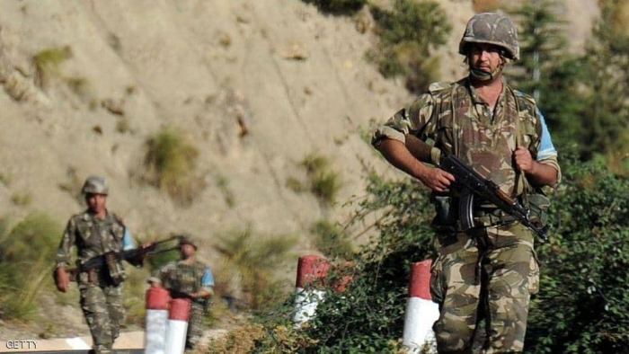 الجيش الجزائري يعلن عن تدمير "مخبأ للإرهابيين"