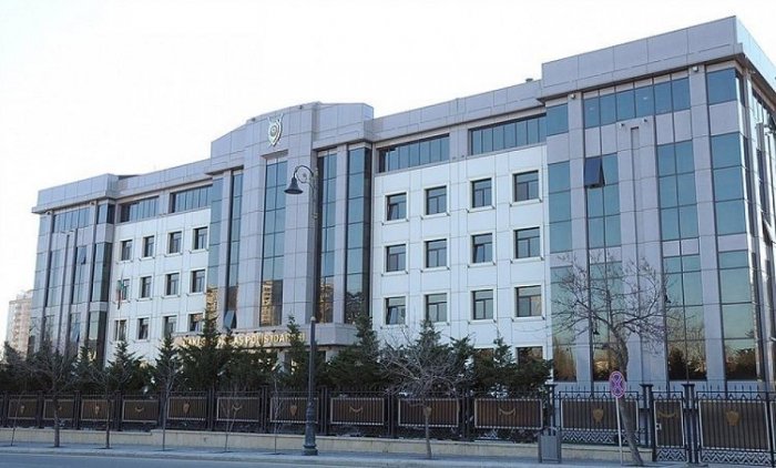 Bakı polisi həftəsonu 21 cinayətin üstünü açıb  
