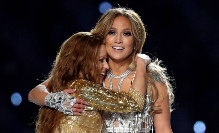  SUPER BOWL 2020:   Jennifer Lopez y Shakira hacen una exhibición de poder latino ante 100 millones de estadounidenses      
