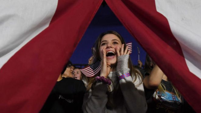   Bochorno en los caucus de Iowa  : sin resultados por errores técnicos