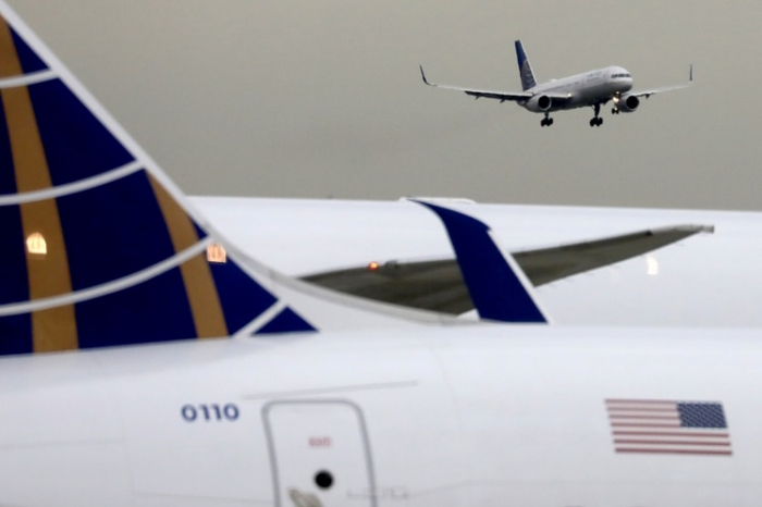 Las aerolíneas United Airlines y American Airlines suspendieron sus vuelos a Hong Kong por el coronavirus