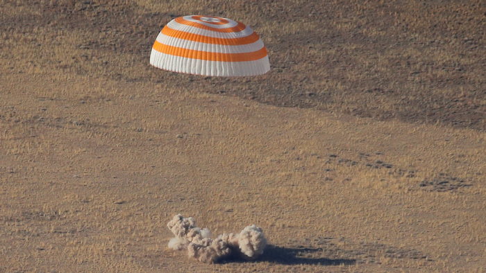 Tres tripulantes de la EEI regresan a la Tierra