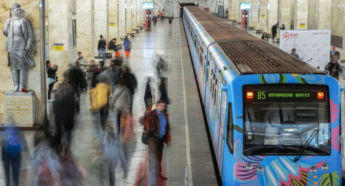     Kranker Scherz:   Blogger nach Coronavirus-Streich in Moskauer U-Bahn verhaftet –   Video    