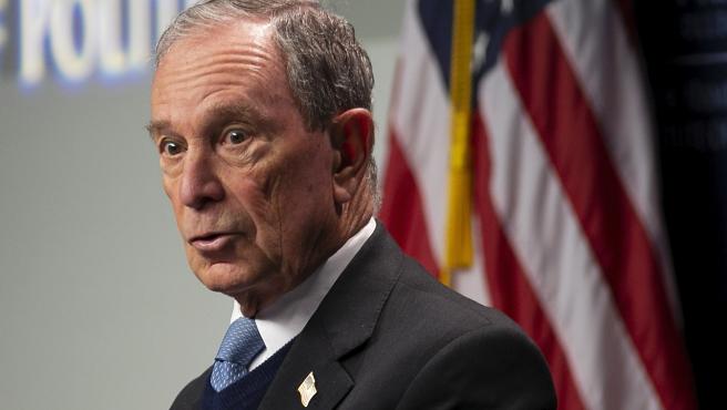 El multimillonario Mike Bloomberg da a conocer su plan de reforma migratoria