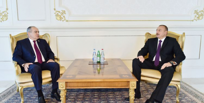   Ilyas Umajanov felicita a Ilham Aliyev  