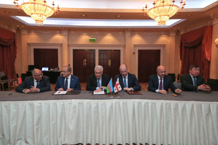   Turkmenistán determina tarifas del transporte de petróleo desde Azerbaiyán  