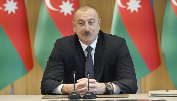   "Necesitamos resolver el conflicto por etapas"-  Ilham Aliyev    