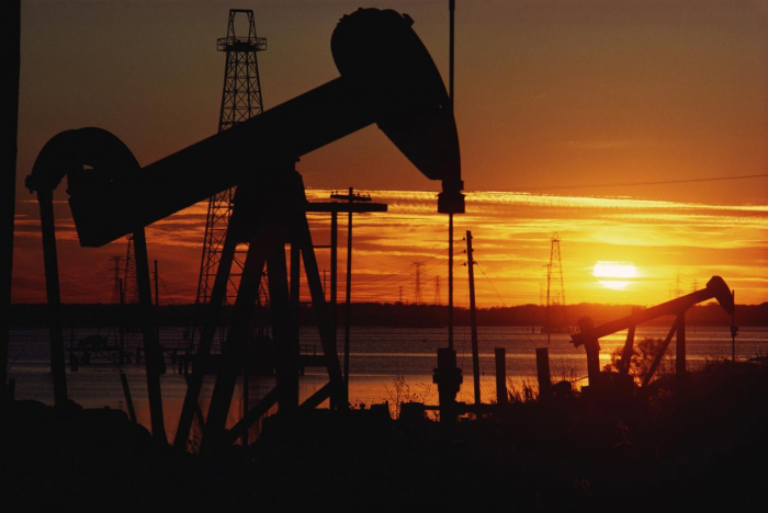 Oil prices fall as market weighs coronavirus demand impact