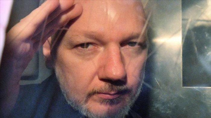 120 médicos condenan la tortura al fundador de WikiLeaks