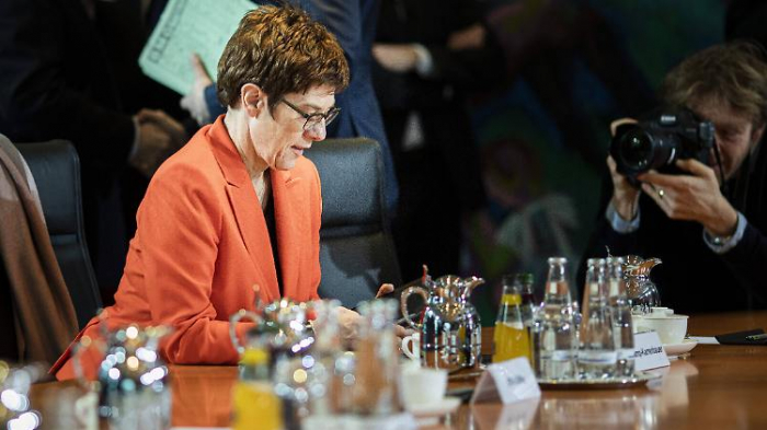 CDU plant offenbar vorgezogenen Sonderparteitag