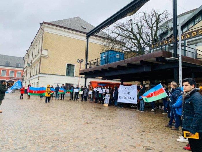  Se realiza una acción de protesta en Suecia del 28 aniversario del genocidio de Joyalí 
