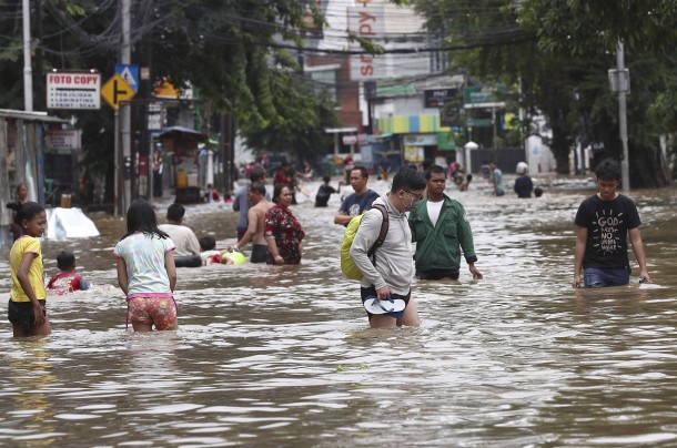  Indonesiens Hauptstadt Jakarta ist überflutet 