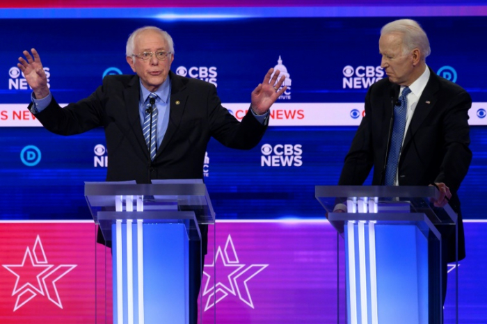 US-Präsidentschaftsbewerber Sanders bei Demokraten-Debatte hart attackiert