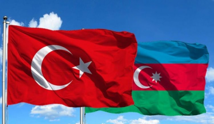    La période de séjour sans visa des citoyens turcs et azerbaïdjanais prolongée  