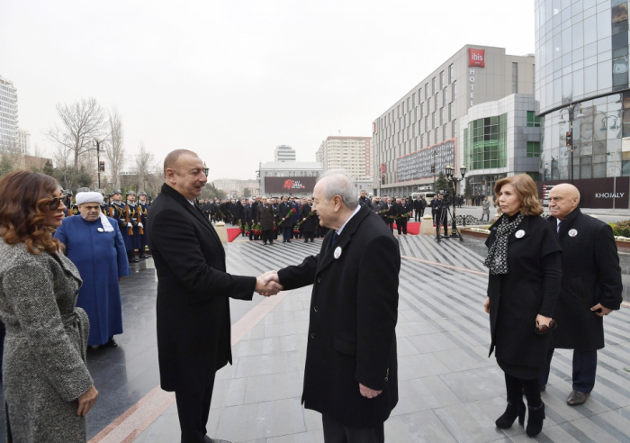   President Ilham Aliyev meets former Azerbaijani president  