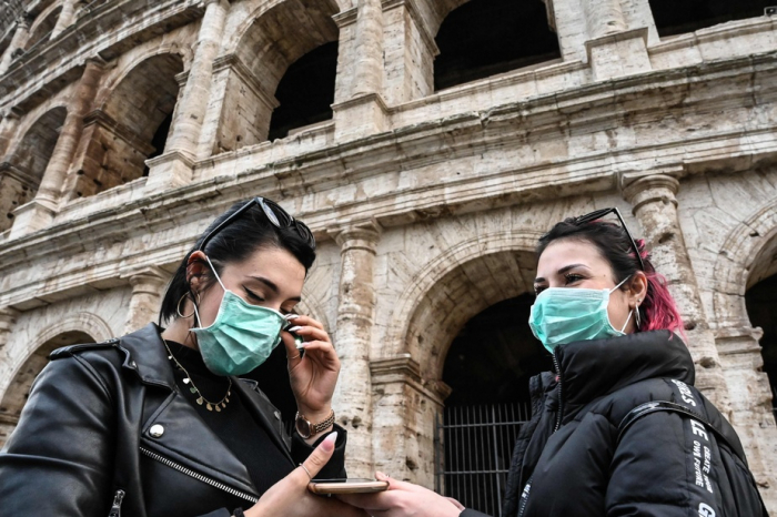 La police de Milan saisit des centaines de masques de protection