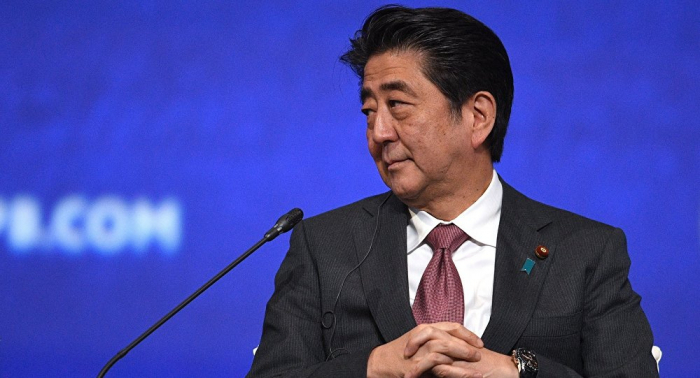 رئيس وزراء اليابان يدعو إلى تأجيل الفعاليات الكبرى لأسبوعين بسبب الفيروس