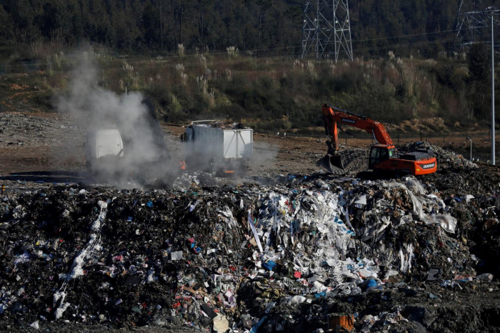 Portugal government tackles foreign trash issue amid wave of indignation