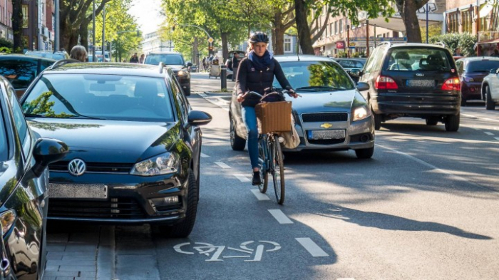 Sicherheit von Radfahrern und Tempolimit auf der Tagesordnung