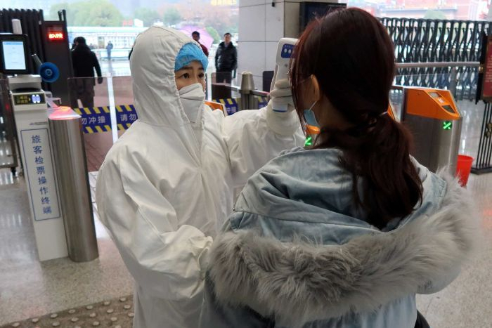 Coronavirus threat sees Australia again extend China travel ban