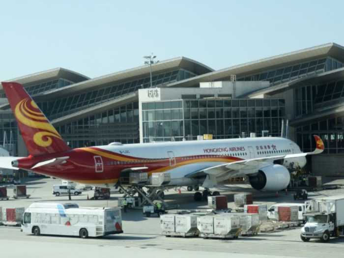   Coronavirus:   Hong Kong Airlines, déjà en difficulté, supprime des centaines d