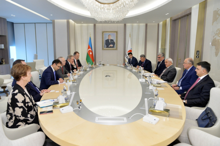   SOCAR se ha reunido con miembros del consejo asesor del Centro de Política de Caspio de EE. UU.  