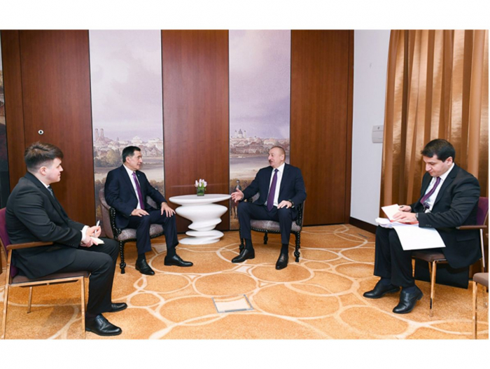  الرئيس إلهام علييف يلتقي بالأمين العام لمنظمة شنغهاي للتعاون في ميونيخ - صور(تم التحديث)