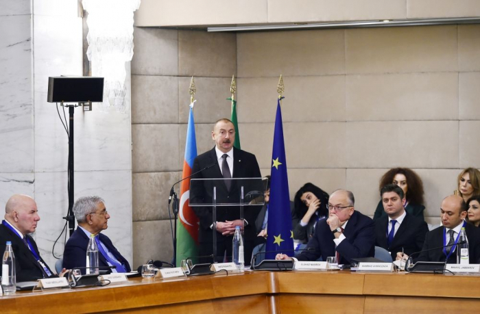   Aserbaidschan arbeitet mit Italien in der Militärindustrie zusammen  
