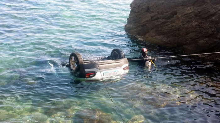 "Lexus" su arxına düşdü, ölən var