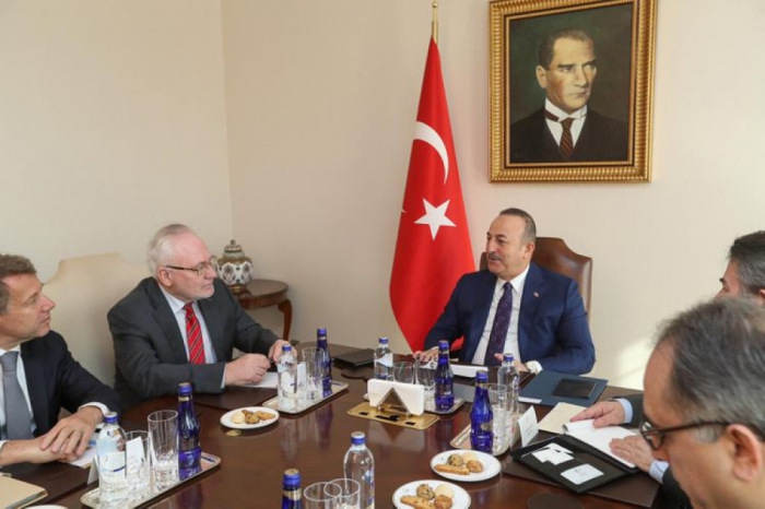     Çavuşoğlu:   “Grupo Minsk de la OSCE debería trabajar de manera más efectiva para resolver el conflicto de Nagorno-Karabaj”  