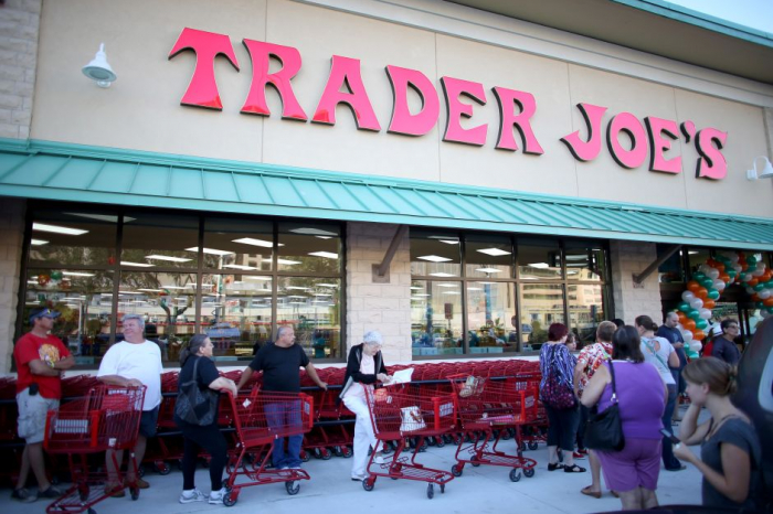 Murió Joe Coulombe, el fundador de los populares mercados Trader’s Joe