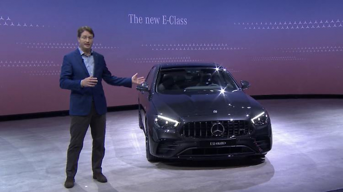   Mercedes präsentiert neue E-Klasse virtuell  