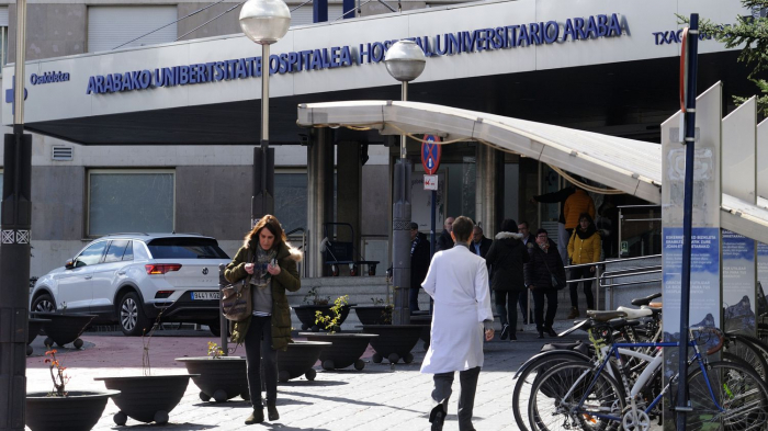 Un hombre de 82 años con enfermedades crónicas muere en Euskadi tras dar positivo por Coronavirus