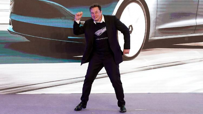   Musk will   "Mega Rave"  -Club unter Tesla-Werk  