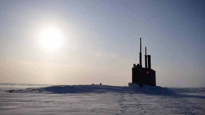   VIDEO: Un submarino nuclear estadounidense emerge rompiendo el hielo en el Ártico  