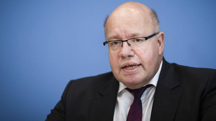 Altmaier erwartet Corona-Krise bis Ende Mai